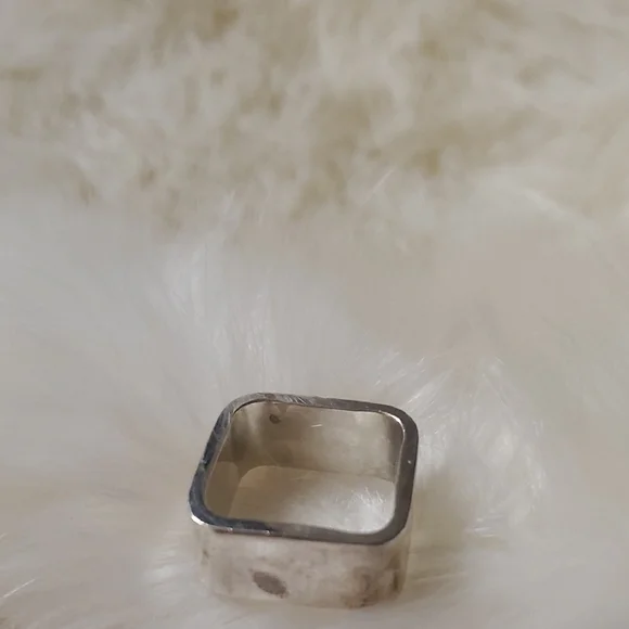 Tiffany & Co. Silver Ring - Picture 3 of 6